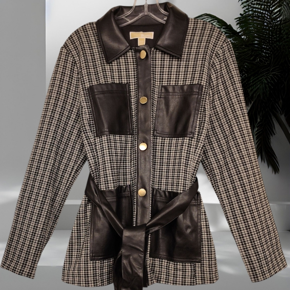 Michael Kors Black/Bone Tweed Jacket. Size XL